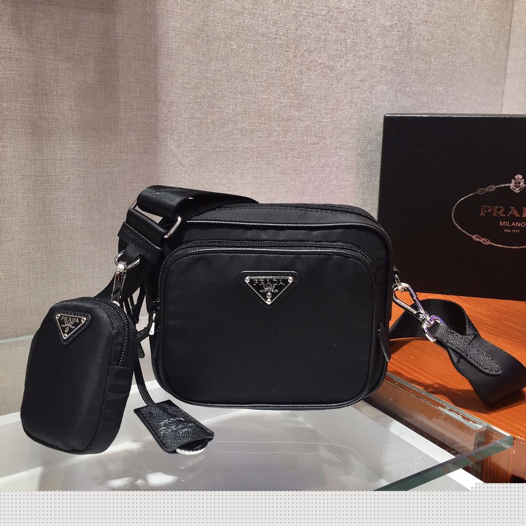Pra*a satchel bags